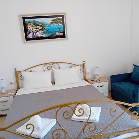 Artur Apartments Химара Экстерьер фото